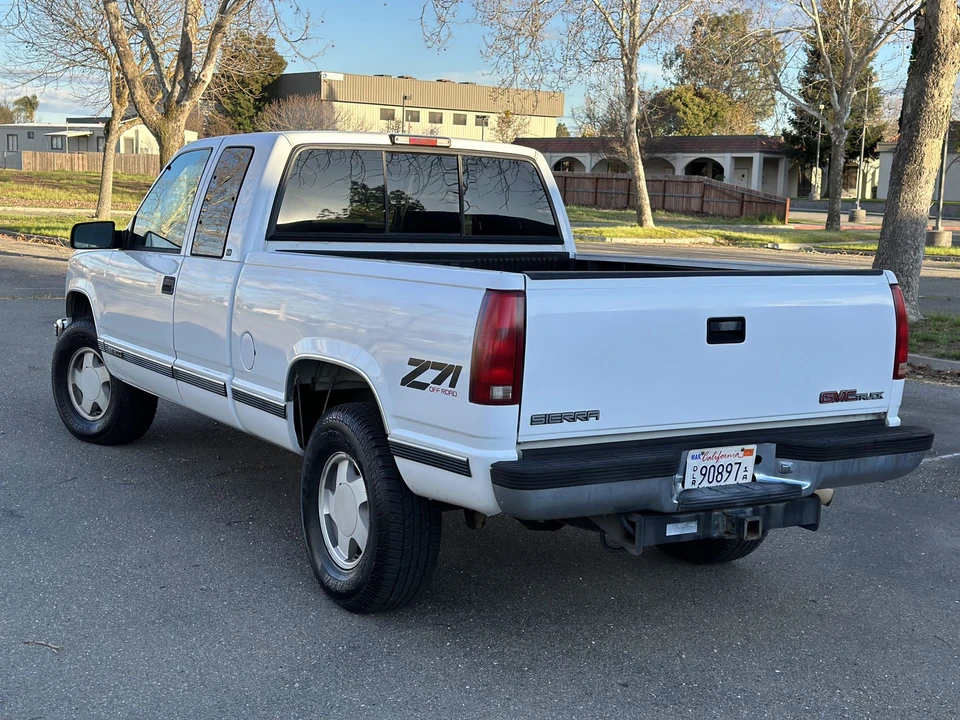 1997 GMC Sierra 1st Gen - Image 24 of 31
