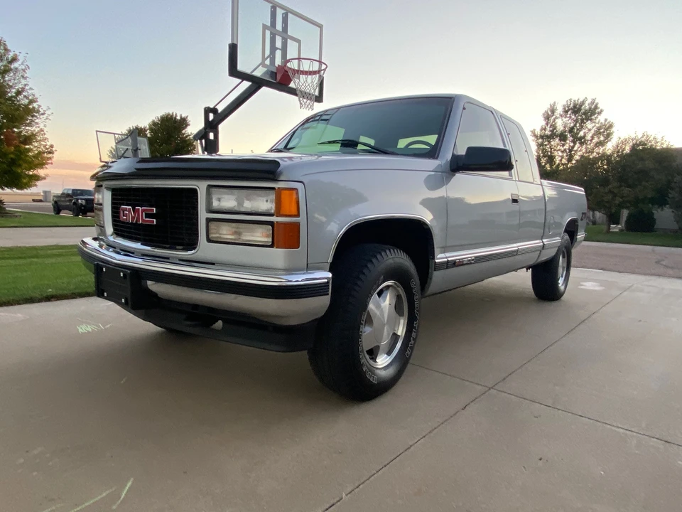 1997 GMC Sierra 1st Gen - Image 3 of 31