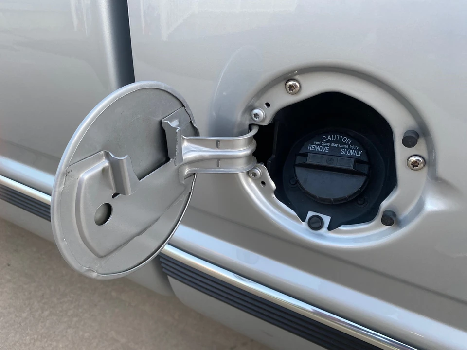 1997 GMC Sierra 1st Gen - Image 25 of 31