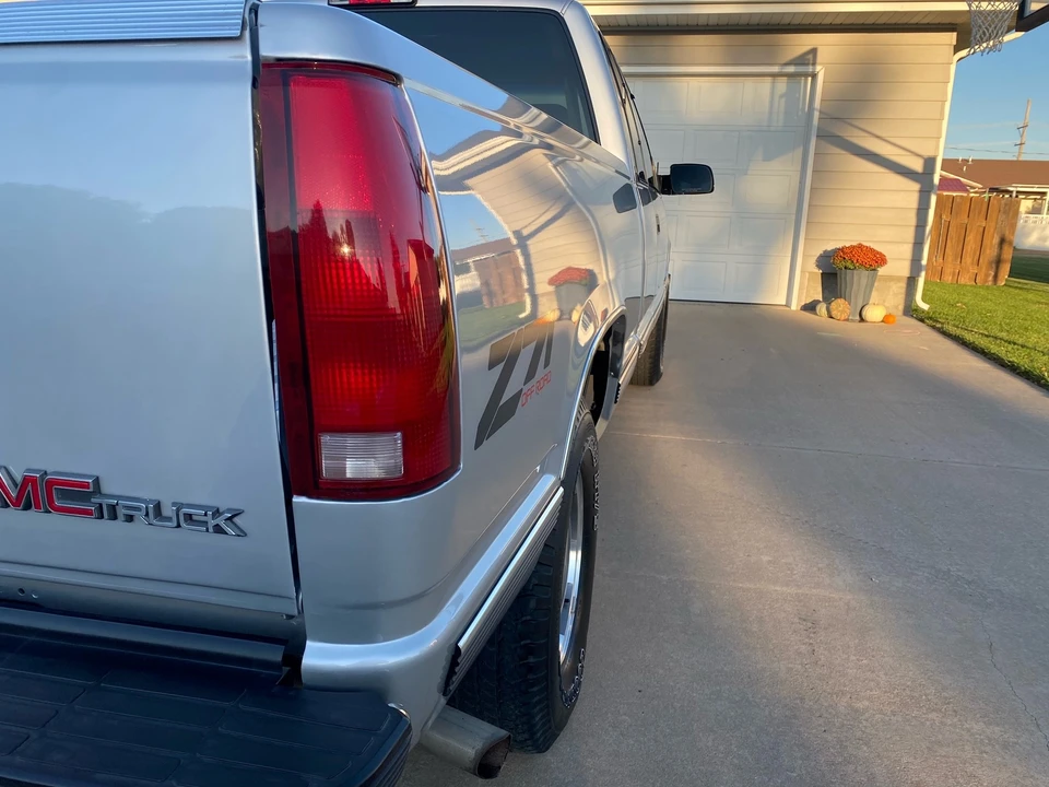 1997 GMC Sierra 1st Gen - Image 24 of 31