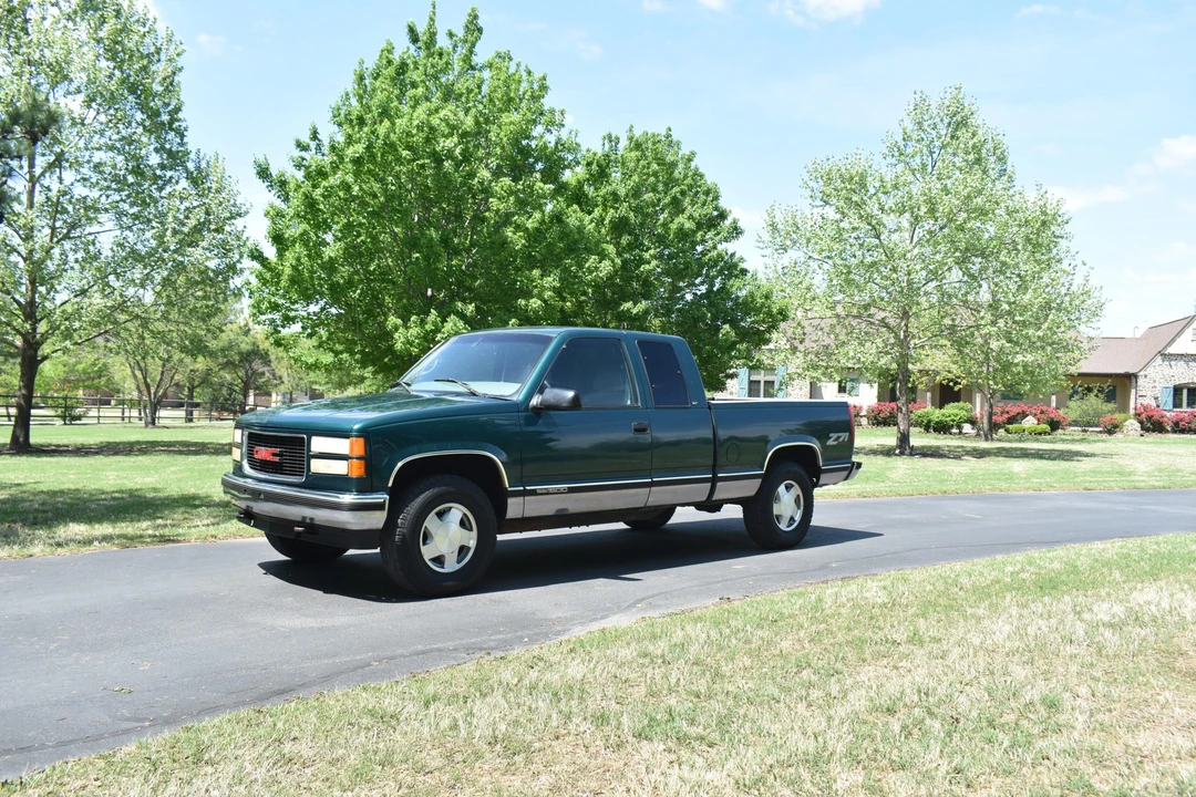 1997 GMC Sierra 1st Gen - Image 3 of 31