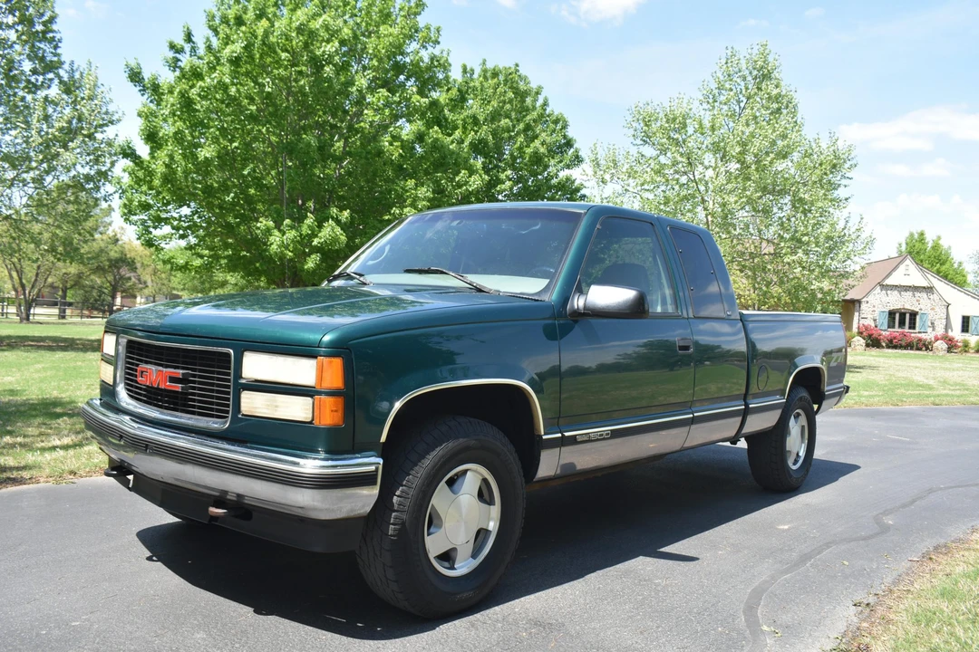 1997 GMC Sierra 1st Gen - Image 4 of 31