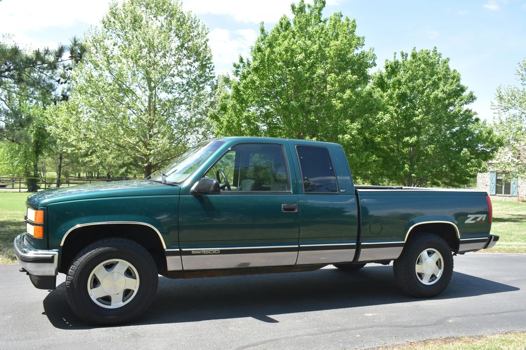 1997 GMC Sierra 1st Gen - Image 26 of 31