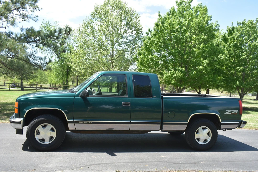 1997 GMC Sierra 1st Gen - Image 25 of 31