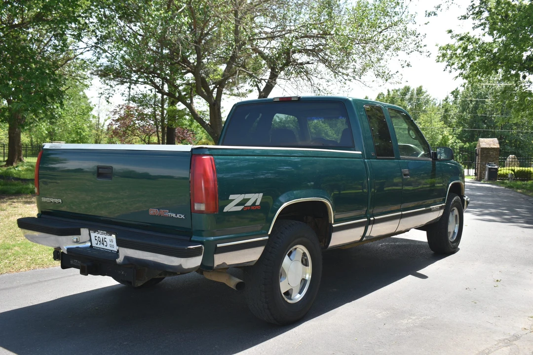 1997 GMC Sierra 1st Gen - Image 16 of 31