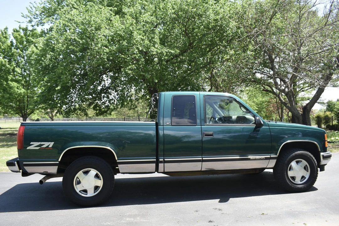 1997 GMC Sierra 1st Gen - Image 12 of 31