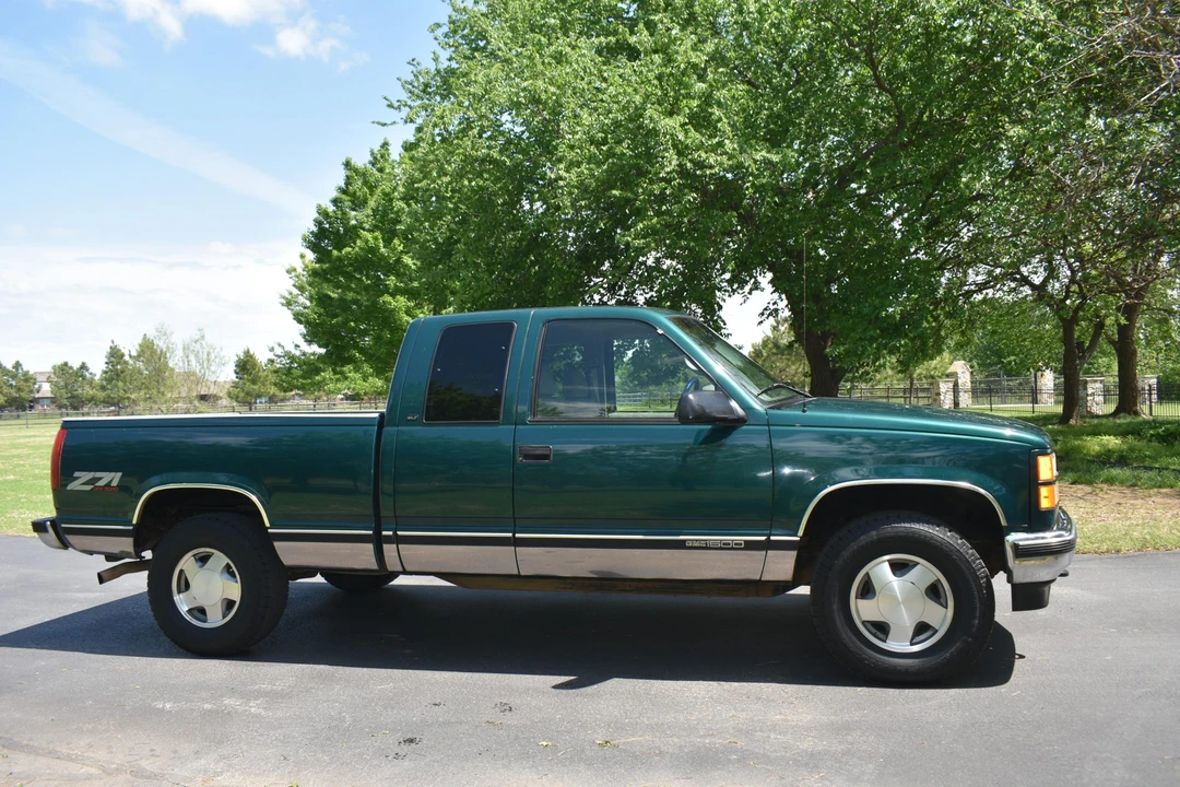 1997 GMC Sierra 1st Gen - Image 10 of 31