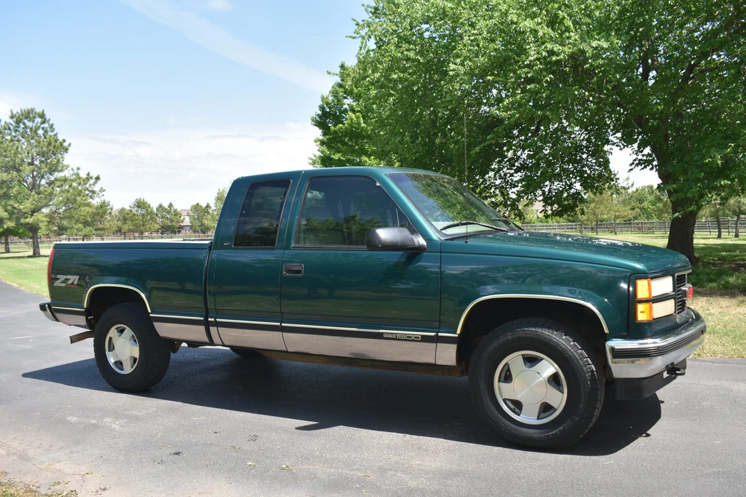1997 GMC Sierra 1st Gen - Image 9 of 31