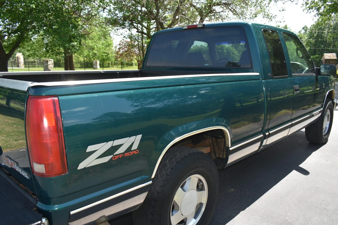 1997 GMC Sierra 1st Gen - Image 30 of 31