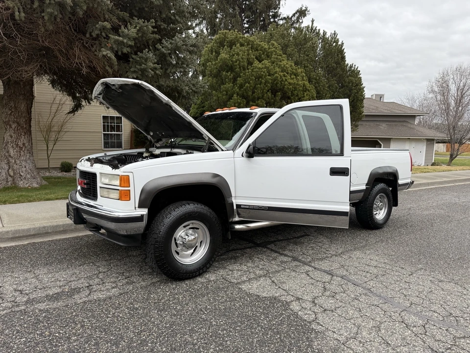 1997 GMC Sierra 2nd Gen - Image 9 of 21