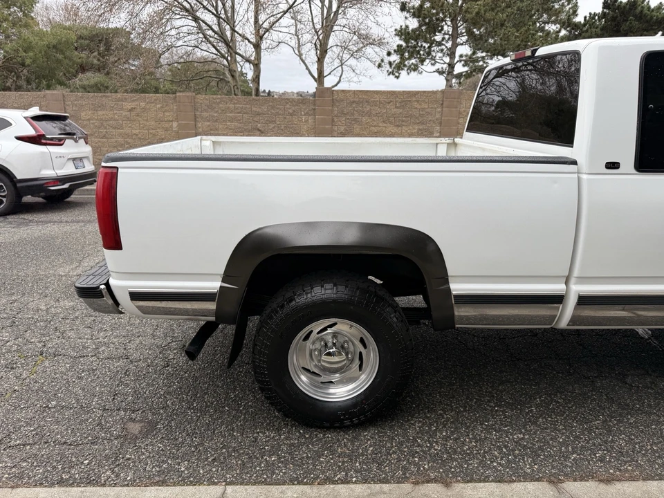 1997 GMC Sierra 2nd Gen - Image 18 of 21