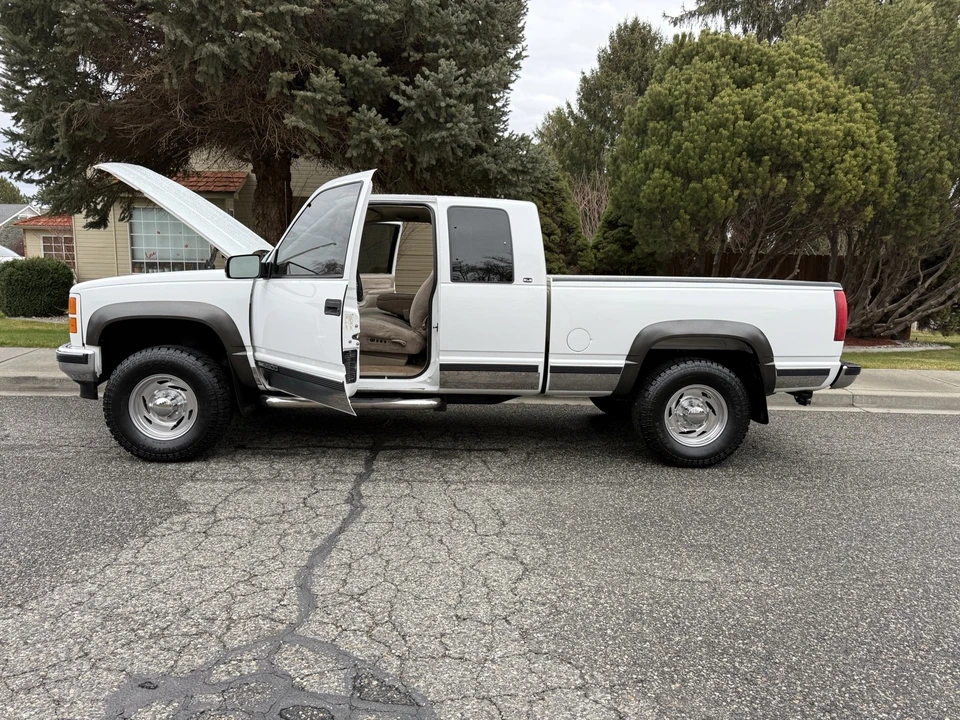 1997 GMC Sierra 2nd Gen - Image 10 of 21