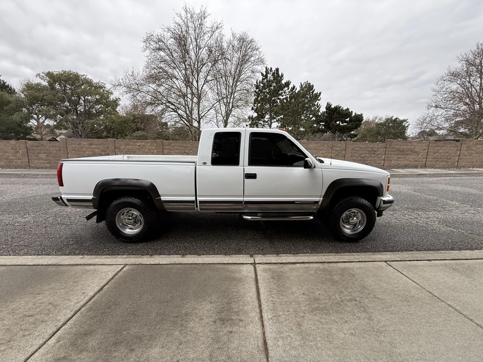 1997 GMC Sierra 2nd Gen - Image 6 of 21