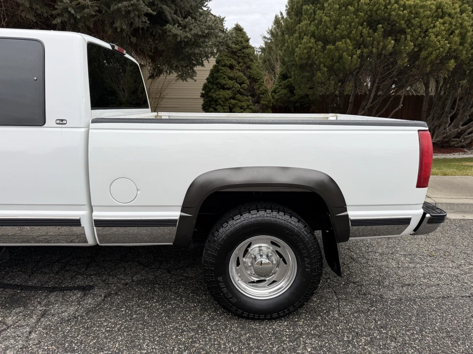 1997 GMC Sierra 2nd Gen - Image 17 of 21