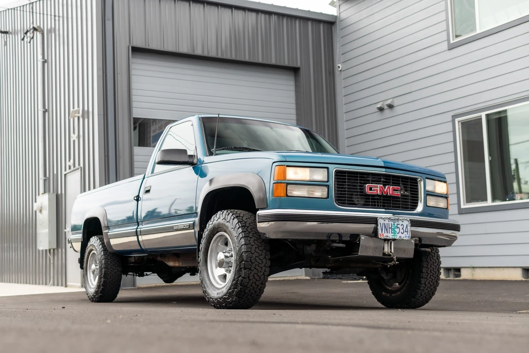 1997 GMC Sierra 1st Gen - Image 2 of 31