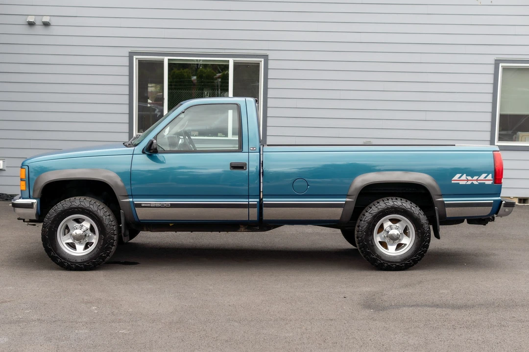1997 GMC Sierra 1st Gen - Image 9 of 31