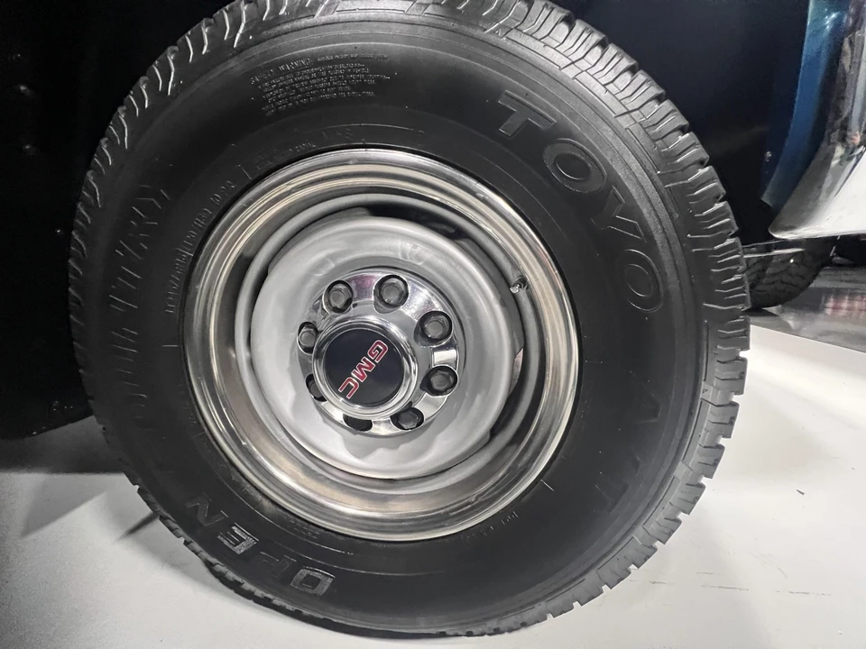 1997 GMC Sierra 1st Gen - Image 30 of 31