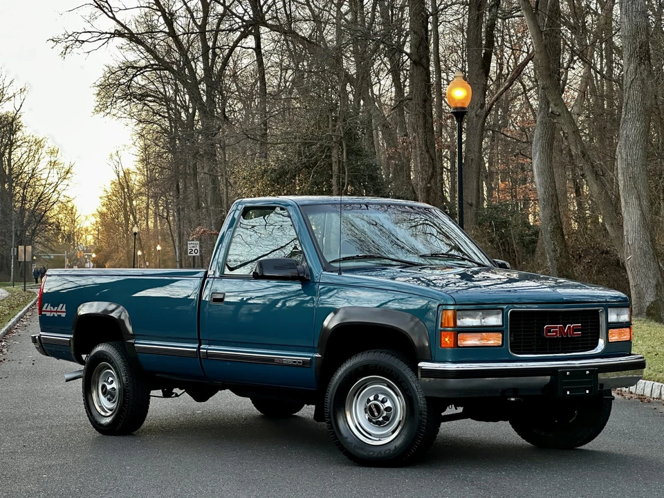 1997 GMC Sierra 1st Gen - Image 5 of 31