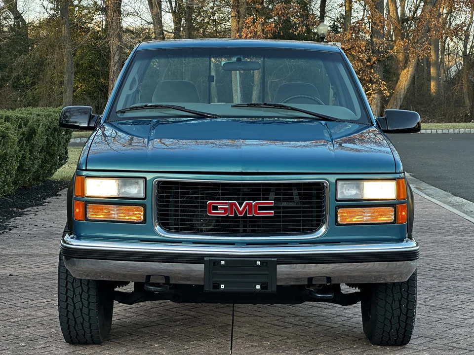 1997 GMC Sierra 1st Gen - Image 4 of 31