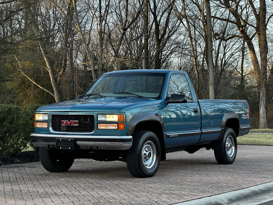 1997 GMC Sierra 1st Gen - Image 3 of 31