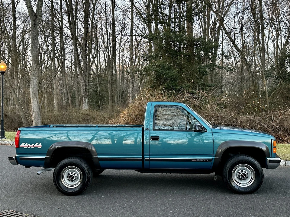 1997 GMC Sierra 1st Gen - Image 7 of 31
