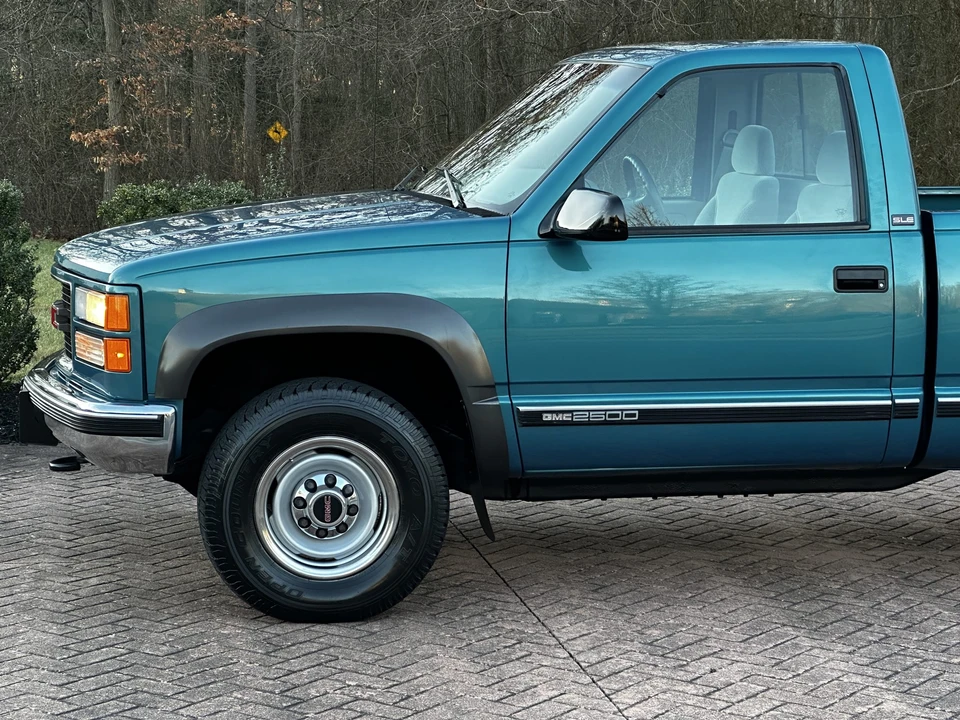 1997 GMC Sierra 1st Gen - Image 16 of 31
