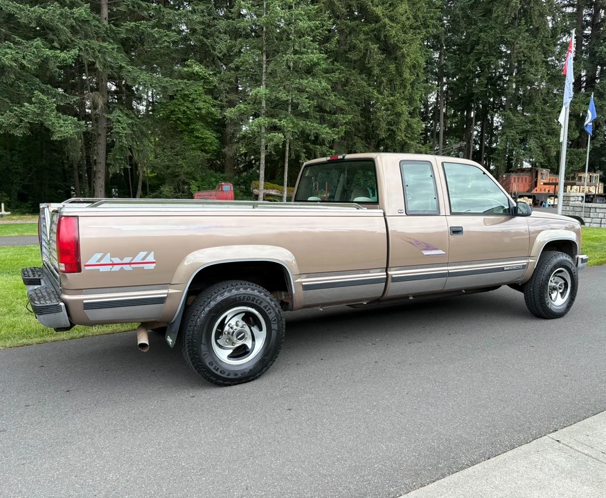 1997 GMC Sierra 1st Gen - Image 9 of 31