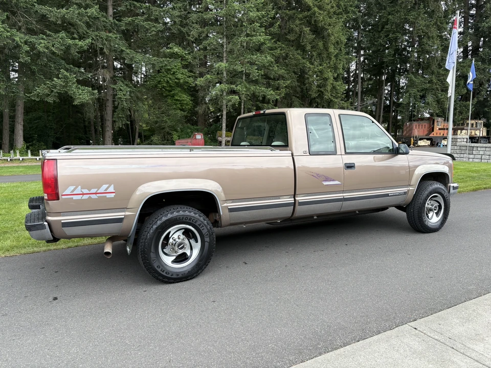 1997 GMC Sierra 1st Gen - Image 10 of 31