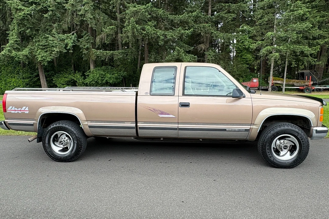 1997 GMC Sierra 1st Gen - Image 13 of 31