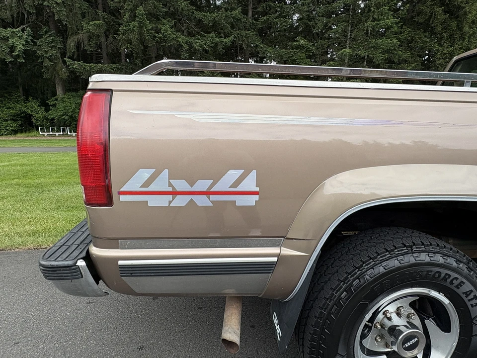 1997 GMC Sierra 1st Gen - Image 29 of 31