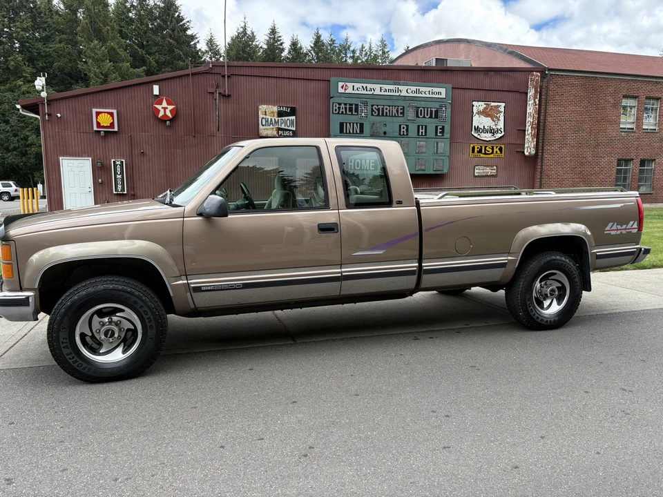 1997 GMC Sierra 1st Gen - Image 4 of 31