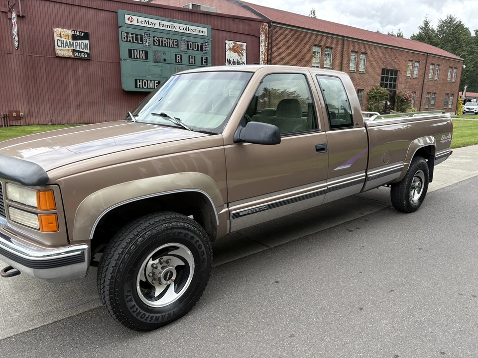 1997 GMC Sierra 1st Gen - Image 19 of 31