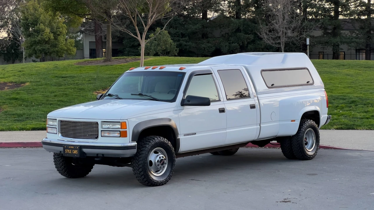 1997 GMC Sierra 1st Gen - Image 20 of 31