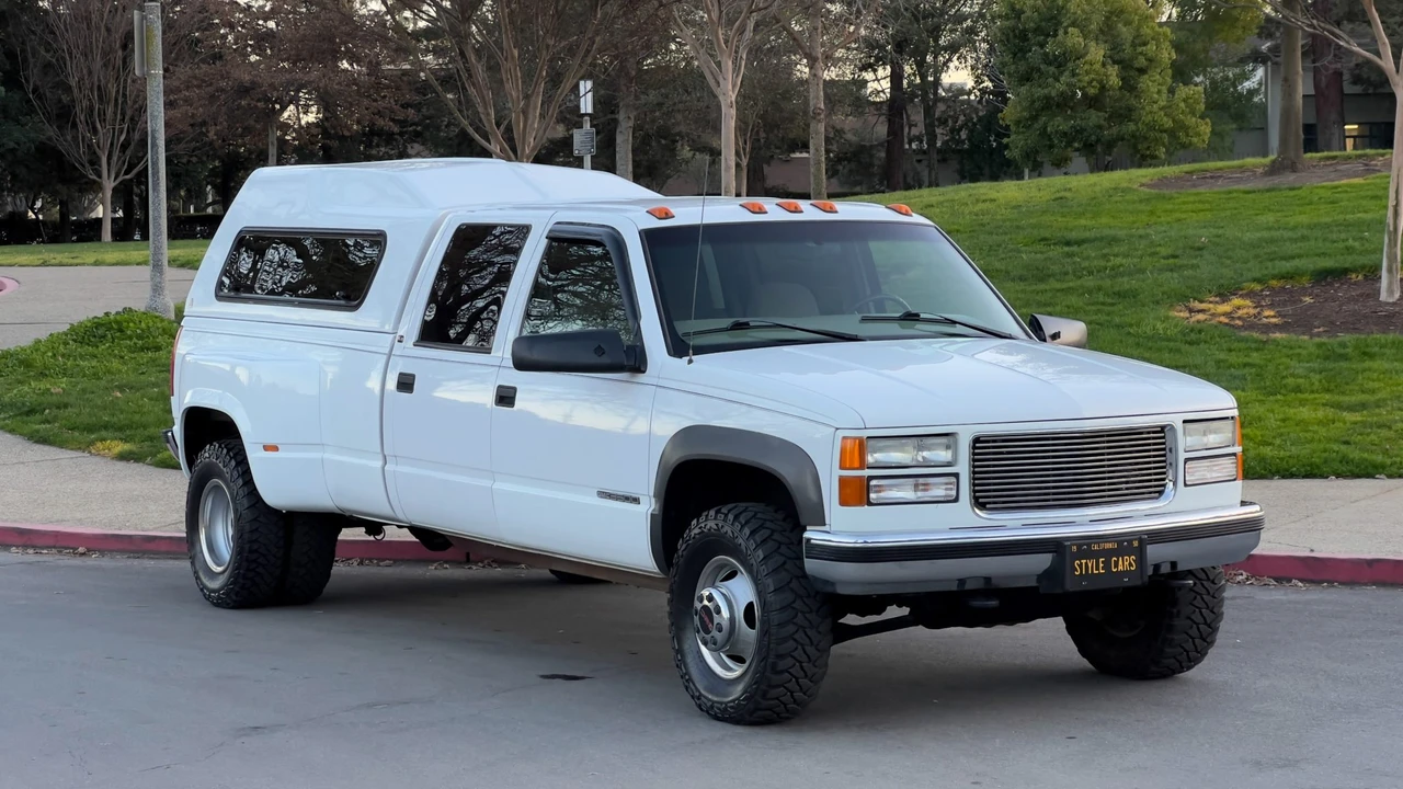 1997 GMC Sierra 1st Gen - Image 4 of 31
