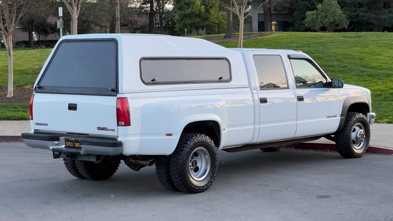 1997 GMC Sierra 1st Gen - Image 10 of 31
