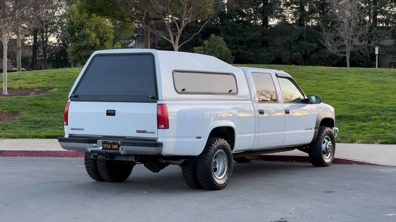 1997 GMC Sierra 1st Gen - Image 11 of 31
