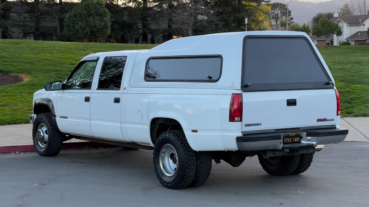 1997 GMC Sierra 1st Gen - Image 17 of 31