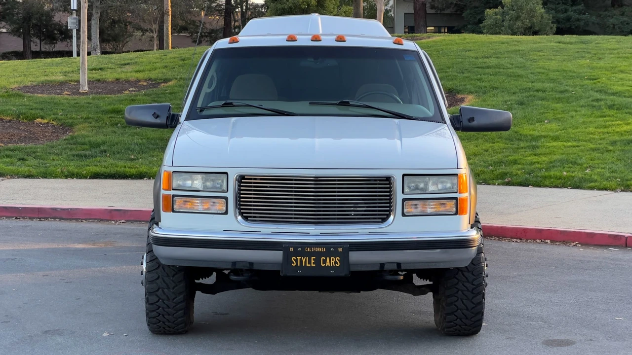 1997 GMC Sierra 1st Gen - Image 25 of 31
