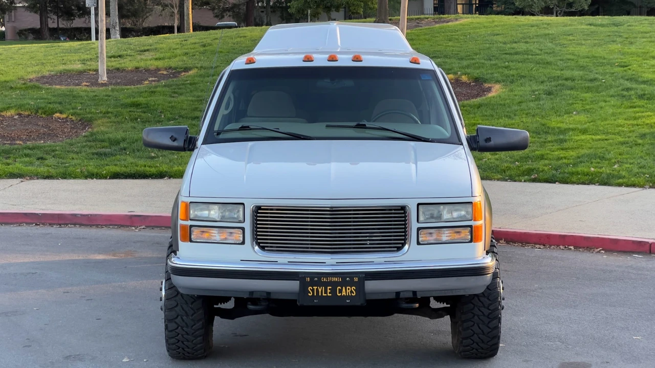 1997 GMC Sierra 1st Gen - Image 26 of 31