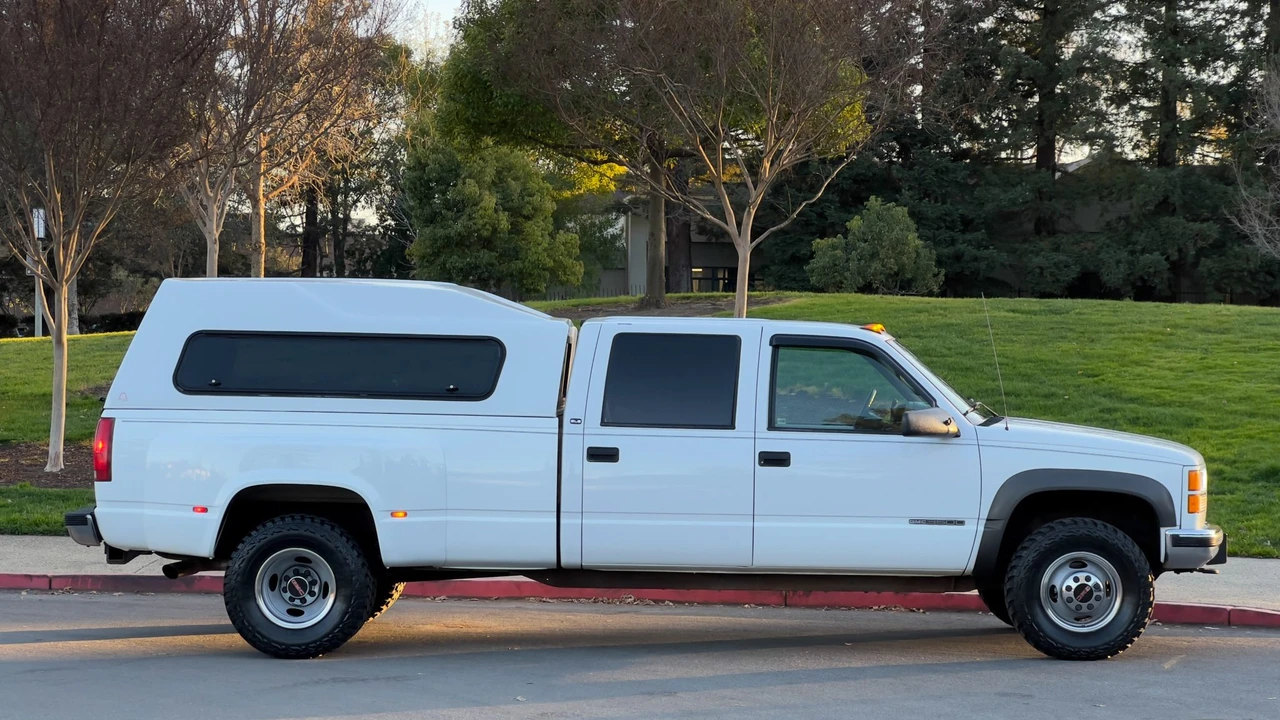 1997 GMC Sierra 1st Gen - Image 7 of 31
