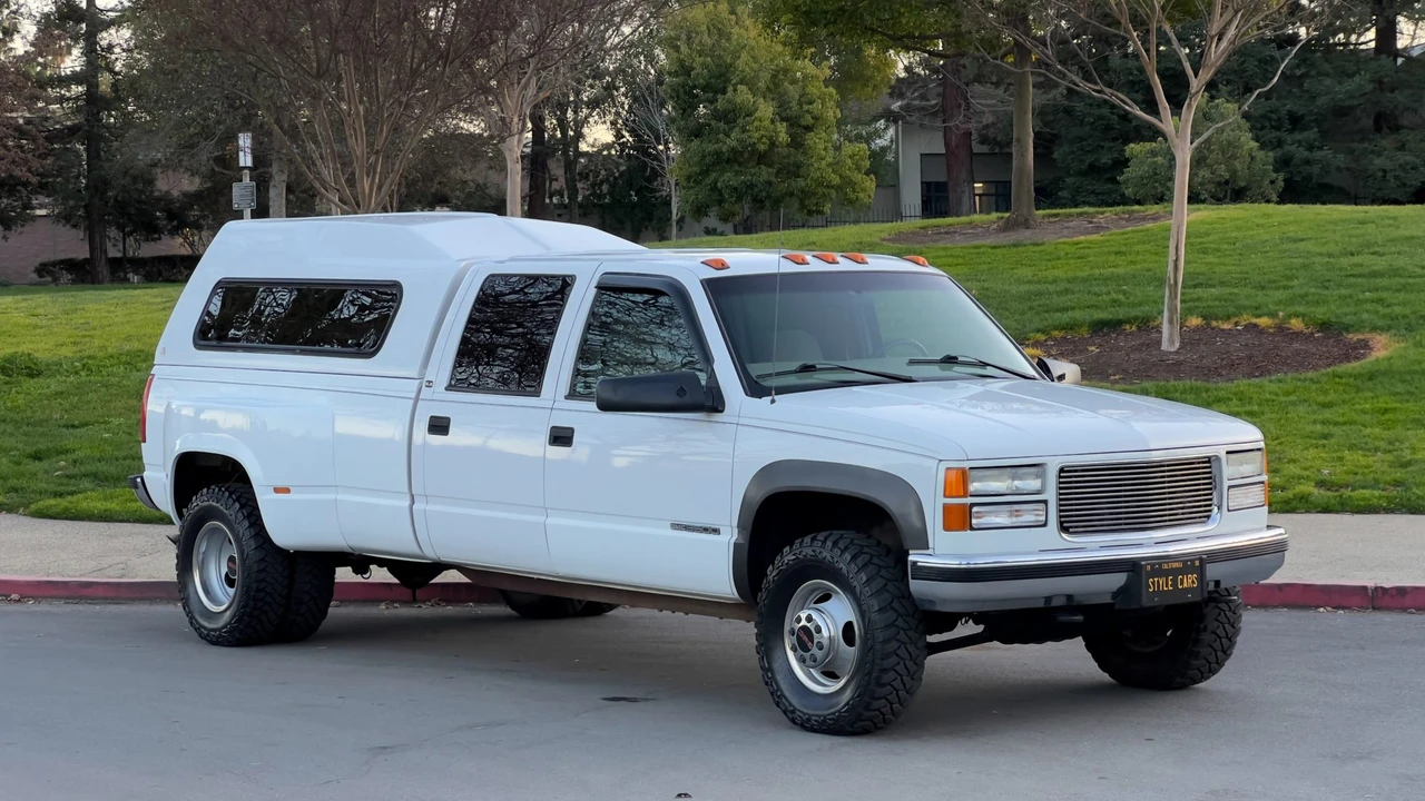 1997 GMC Sierra 1st Gen - Image 5 of 31