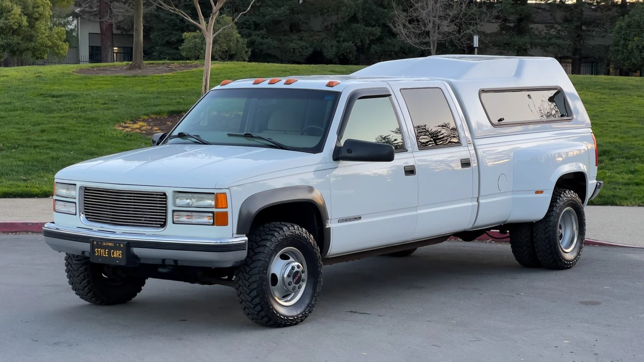 1997 GMC Sierra 1st Gen - Image 19 of 31