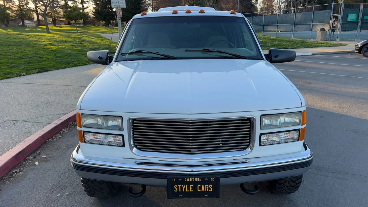 1997 GMC Sierra 1st Gen - Image 28 of 31