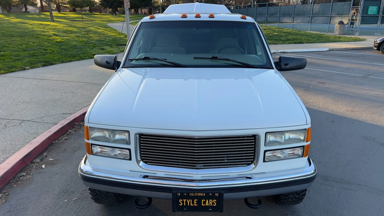 1997 GMC Sierra 1st Gen - Image 29 of 31