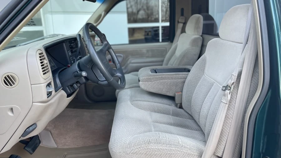 1997 GMC Sierra 1st Gen - Image 5 of 17