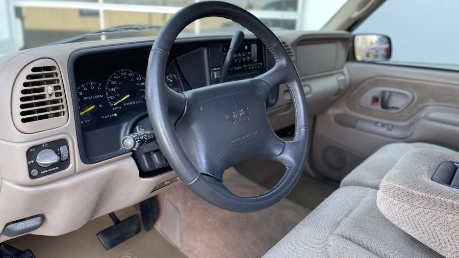 1997 GMC Sierra 1st Gen - Image 7 of 17