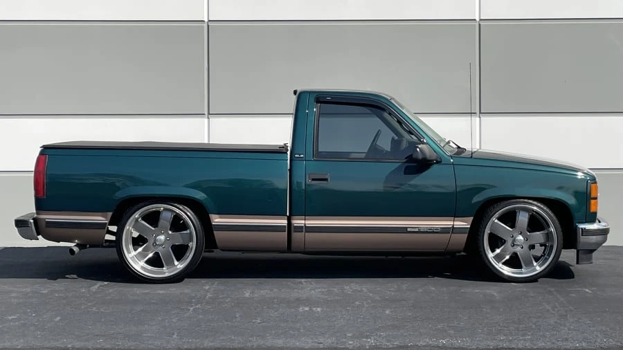 1997 GMC Sierra 1st Gen - Image 13 of 17