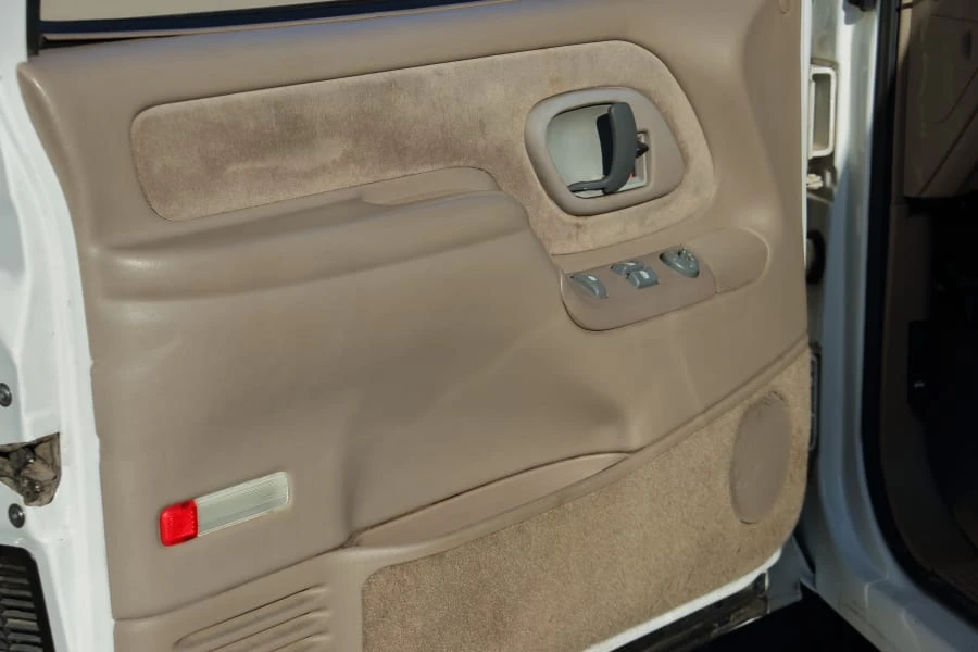 1997 GMC Sierra 1st Gen - Image 18 of 30