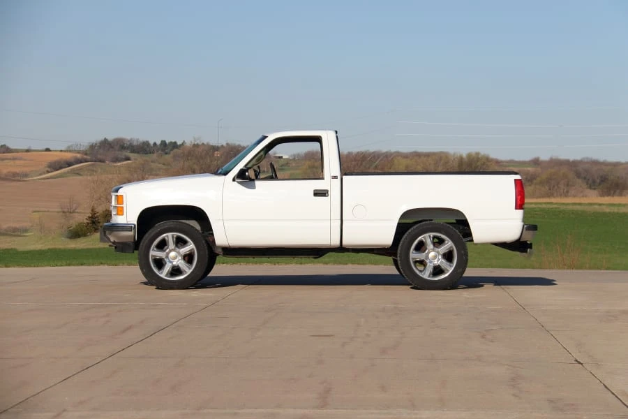 1997 GMC Sierra 1st Gen - Image 12 of 30