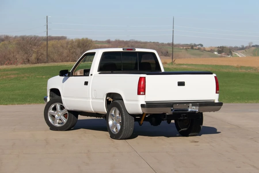 1997 GMC Sierra 1st Gen - Image 9 of 30